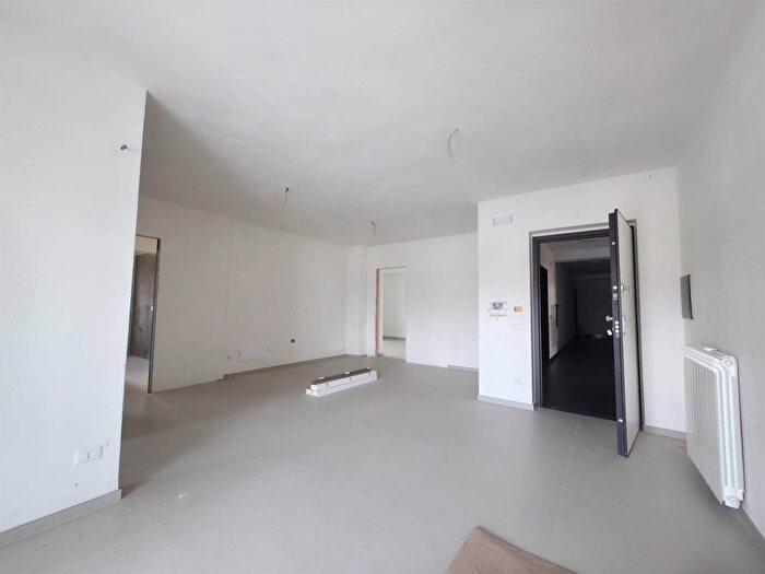 Appartamento con 6 locali in vendita in Cosenza