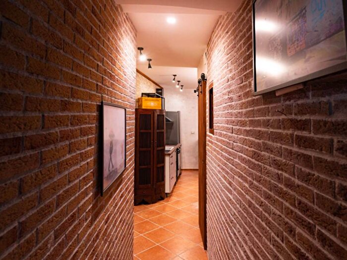 Appartamento bilocale in affitto in Via Antonio Mancini, Vomero, Napoli