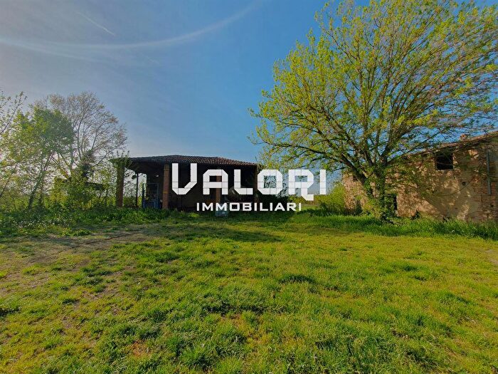 Casa in vendita in Via Strocca di San Biagio, Faenza