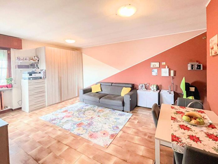 Appartamento monolocale in affitto in Borgo Roma, Verona