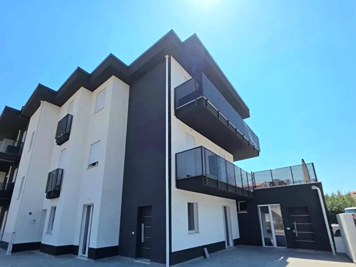 Appartamento trilocale in vendita in Via Cadamosto, Civitanova Marche