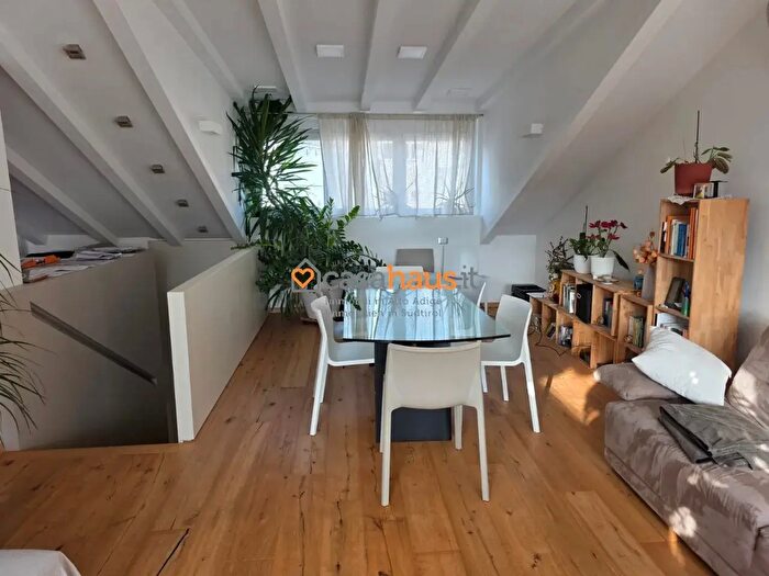 Appartamento con 6 locali in vendita in Bolzano