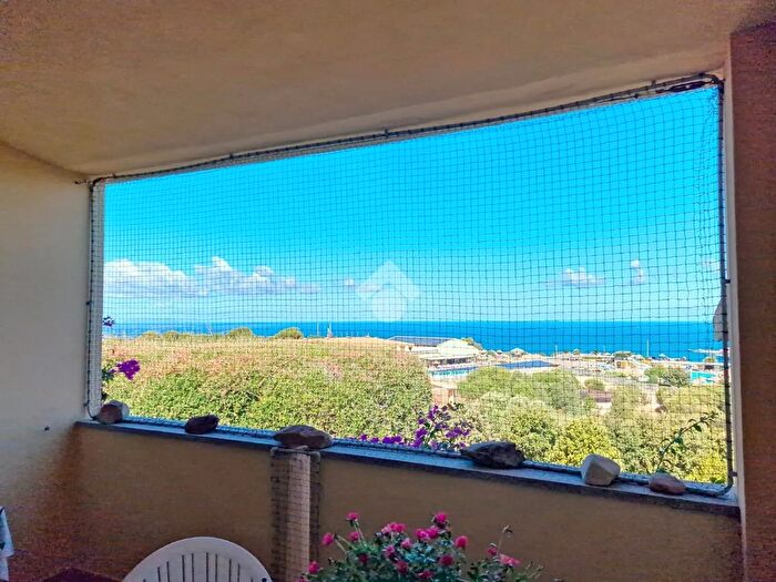 Appartamento bilocale in vendita in Via Lu Calteri, Trinità dAgultu e Vignola