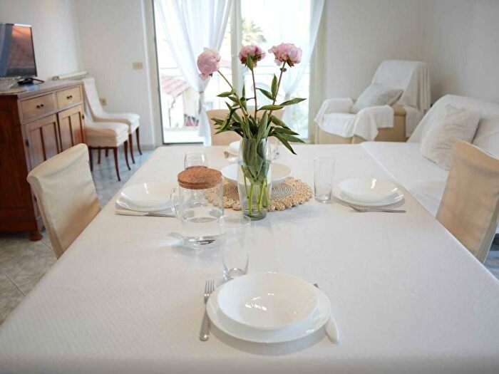 Appartamento con 5 locali in affitto in Viale Maiella, Centro, Francavilla al Mare