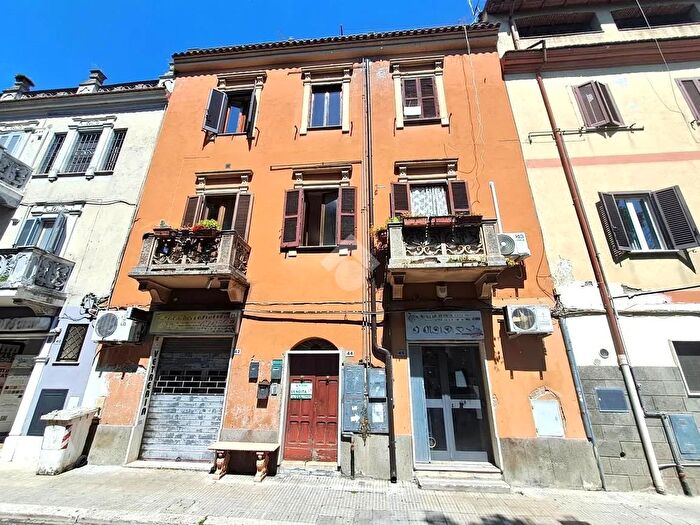 Appartamento trilocale in vendita in Via Roma, Rignano Flaminio