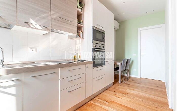 Appartamento bilocale in vendita in Viale Tibaldi, Milano