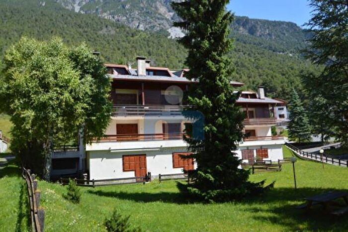 Appartamento trilocale in vendita in Via Borgo Nuovo, Valdidentro