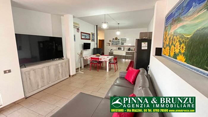 Appartamento in vendita in Oristano Via Liguria Oristano, Oristano