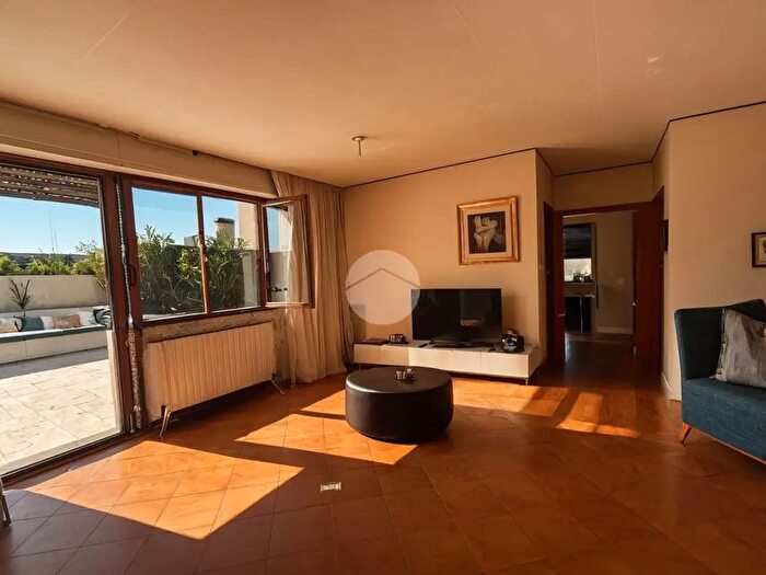 Appartamento con 5 locali in vendita in Via aPolidori, Viterbo