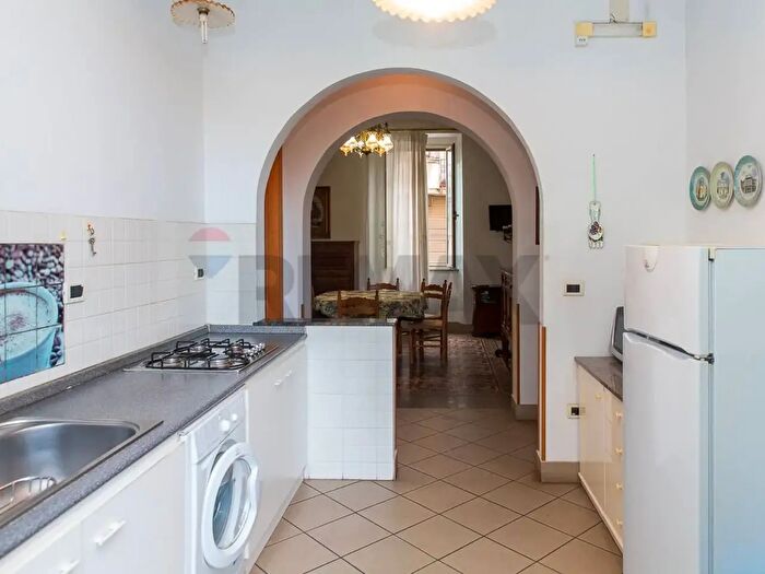 Appartamento con 12 locali in vendita in Piazza VI Novembre, Mascali