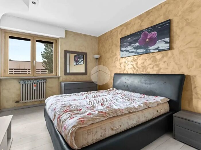 Appartamento trilocale in vendita in Via di Vittorio, Trezzano Sul Naviglio