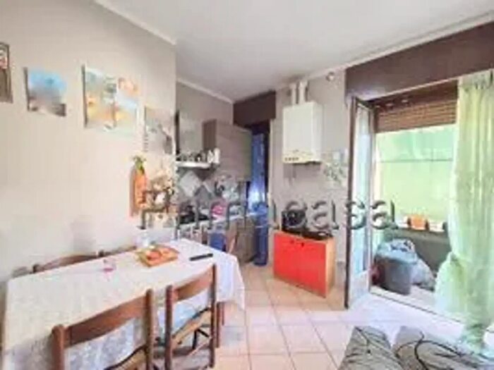 Appartamento trilocale in vendita in Via Adda, Verona