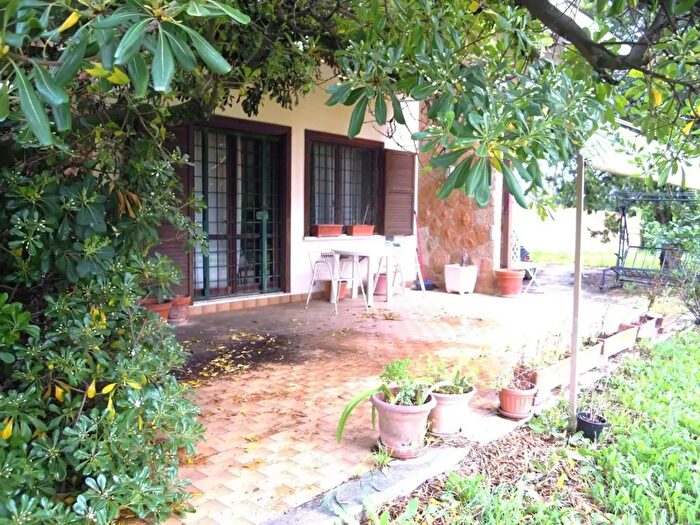 Casa con 5 locali in vendita in Via del Casale di San Nicola, Roma