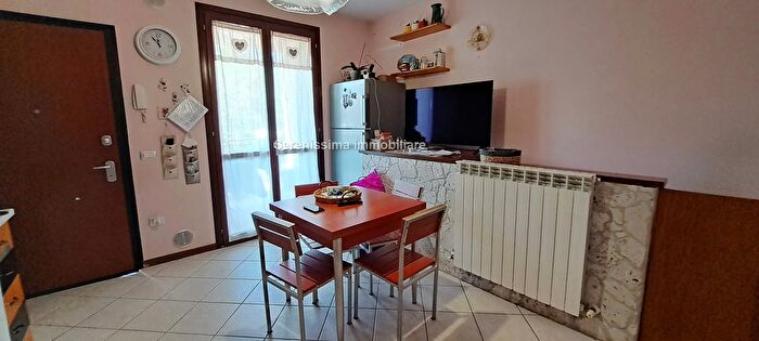 Appartamento trilocale in vendita in Vallefoglia