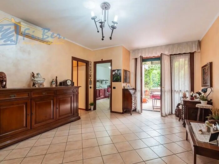 Appartamento trilocale in vendita in Via Massimo d'Antona, Pioltello