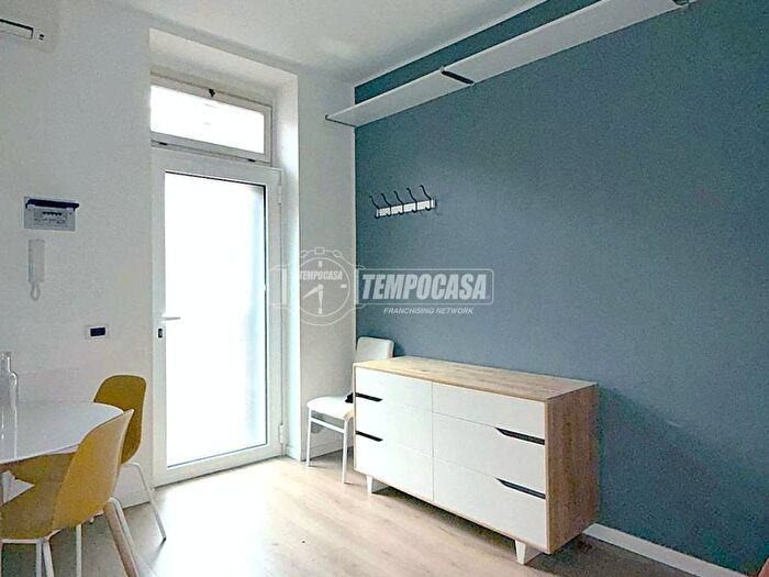 Appartamento trilocale in affitto in Via Pontida, Moscova, Milano