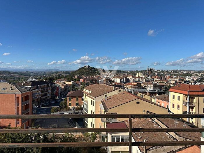 Casa in affitto in Via Conte Rosso, Cese, Campobasso