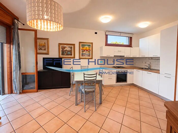 Casa con 6 locali in vendita in Via Malva Sud B, Cervia