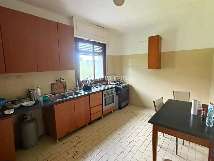 Appartamento con 8 locali in affitto in Via Lombarda, Poggio A Caiano