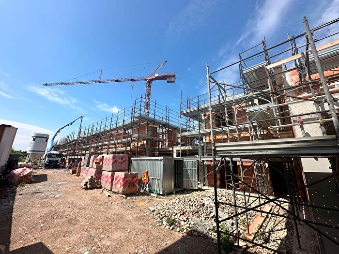 Appartamento quadrilocale in vendita in Castel DAzzano