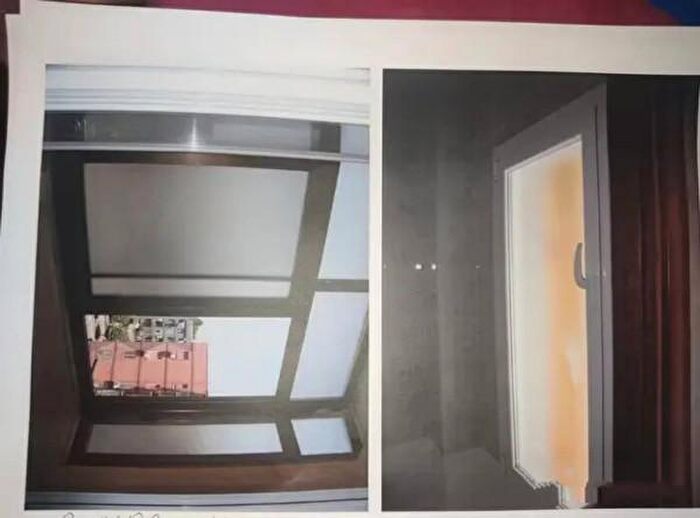 Appartamento quadrilocale in vendita in Via Orsini, Taranto