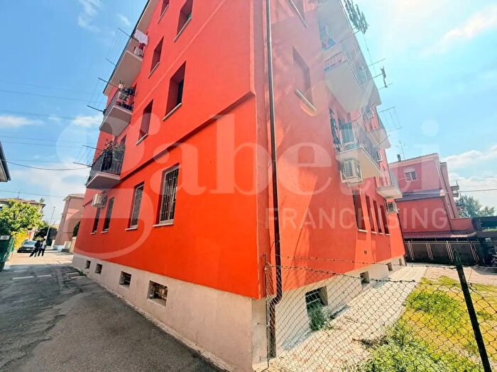 Appartamento trilocale in vendita in Via Speranza, Bologna