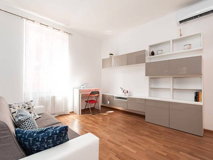 Appartamento trilocale in affitto in Via del Teatro, Centro Storico, La Spezia