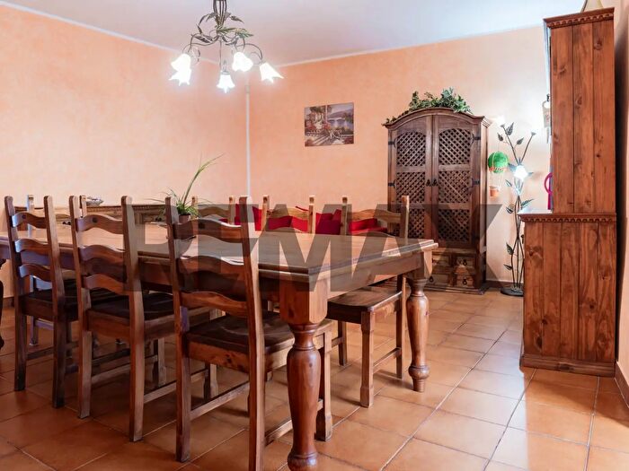 Appartamento con 8 locali in vendita in Sant'Antonio Abate, Campobasso