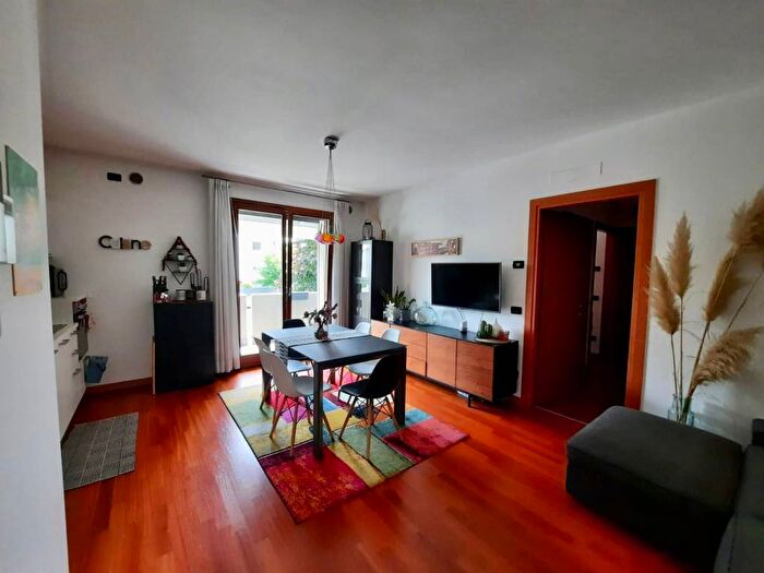 Appartamento trilocale in affitto in Via Amedeo Modigliani, Baraccon SantAgostino, Albignasego