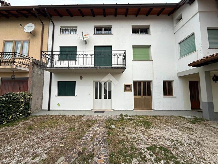 Casa trilocale in affitto in Via della turbina, Gemona, Gemona del Friuli