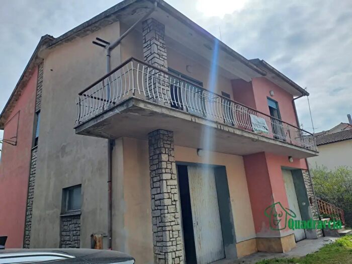 Casa quadrilocale in vendita in Via Rimembranze, Amelia