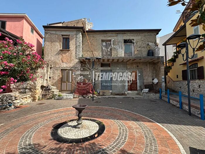 Casa trilocale in vendita in Via Signorindico, Arienzo