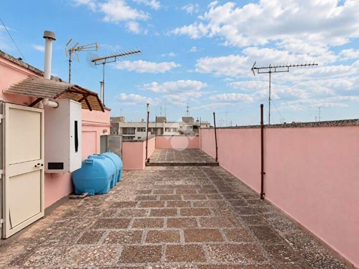 Appartamento quadrilocale in affitto in Via luisa amalia paladini, Leuca, Lecce