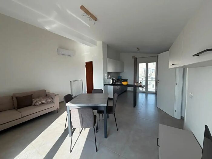 Appartamento con 5 locali in affitto in Ragusa