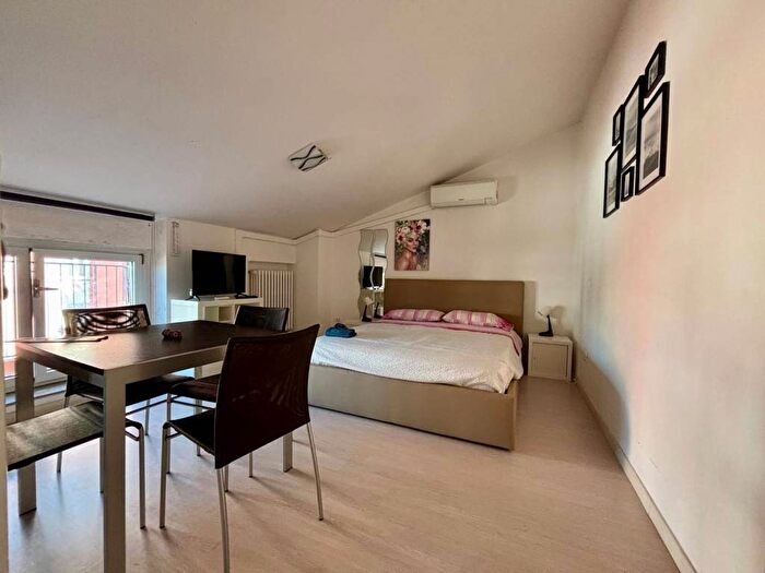 Casa monolocale in affitto in Via Ugo Foscolo, Via Venezia Lungofiume Paolucci, Pescara