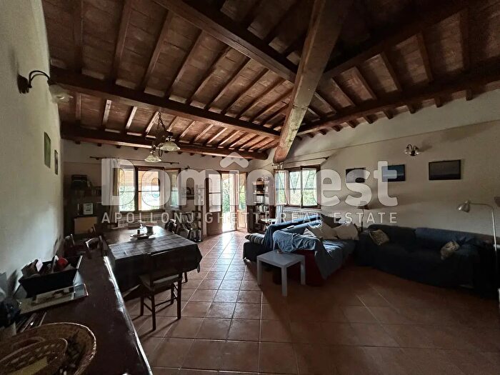 Casa quadrilocale in vendita in Strada Villa Pinciana, Capalbio