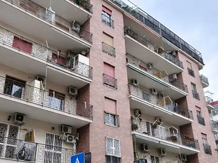 Appartamento quadrilocale in vendita in Via Nicolardi, Napoli