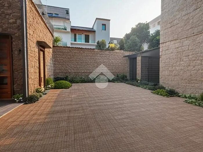 Casa quadrilocale in vendita in Vicolo Galliano, Afragola