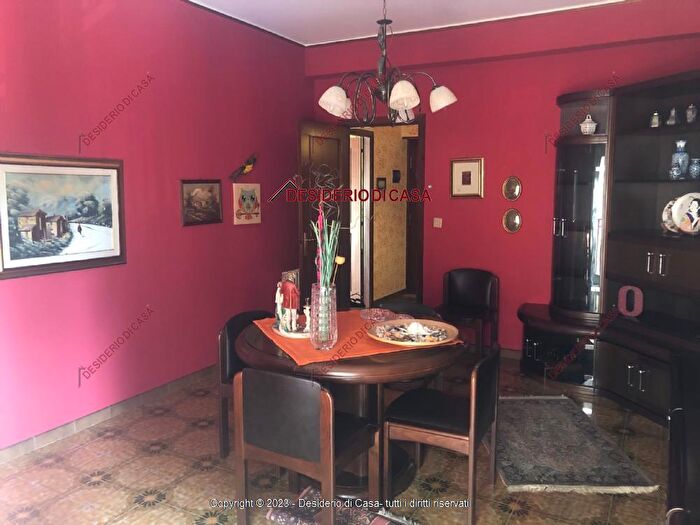 Appartamento con 5 locali in vendita in Palermo