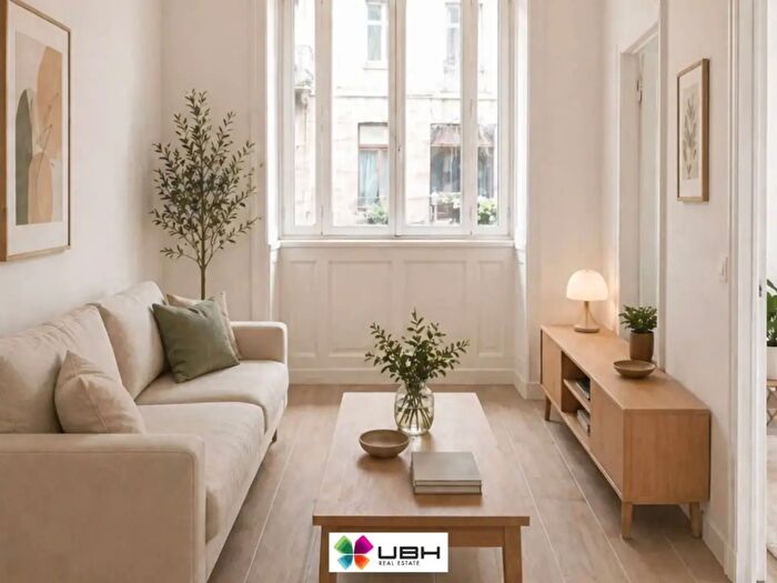 Appartamento trilocale in vendita in Via Leone Pancaldo, Milano