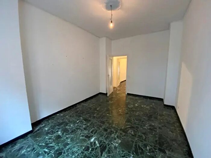 Appartamento trilocale in vendita in Via Domenico Ratti, Asti