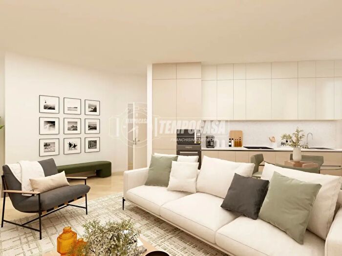 Appartamento trilocale in vendita in Via Paolo Sarpi, Milano