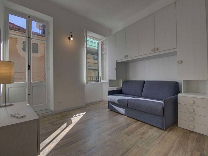 Appartamento monolocale in affitto in Via Roma, Centro, Finale Ligure