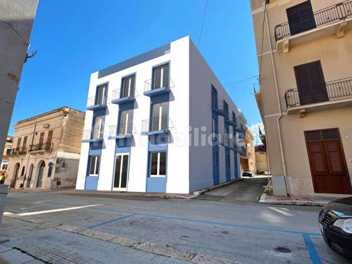 Appartamento bilocale in vendita in Via Guglielmo Marconi, Castellammare Del Golfo