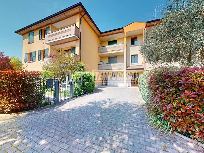 Appartamento quadrilocale in vendita in Via Provinciale Nord, Bagnolo In Piano