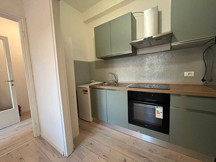 Appartamento bilocale in affitto in Via Ugo Foscolo, Canovine, Bergamo