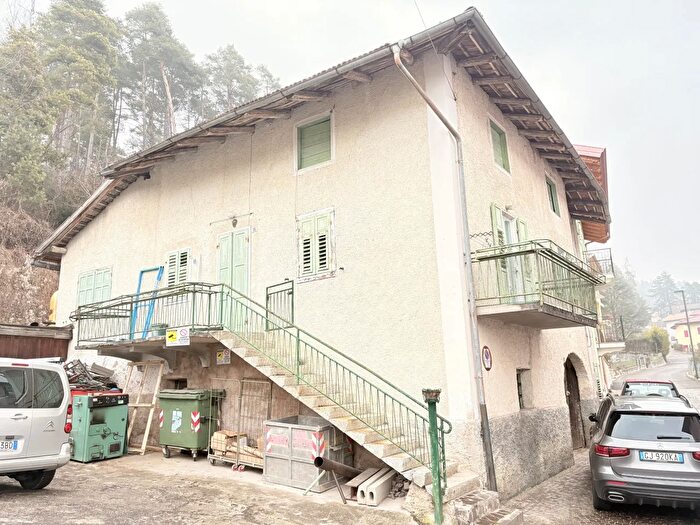 Casa con 5 locali in vendita in Via Larseti, Cavareno