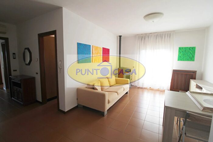 Appartamento trilocale in vendita in Via Giuseppe Mazzini, Borghetto Lodigiano