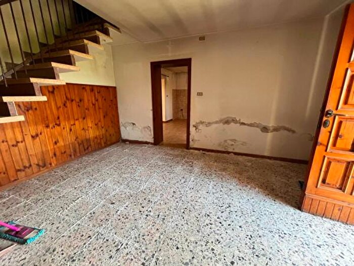 Casa con 6 locali in vendita in Canaro