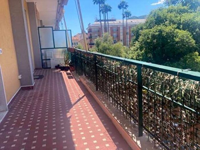 Appartamento con 5 locali in vendita in Piazza XX Settembre, Albenga